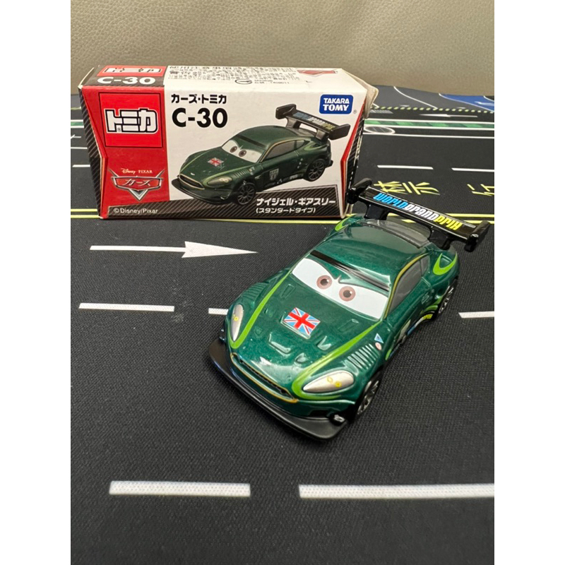 （絕版麥坤）Tomica 汽車總動員 CARS C-30 耐久 奧斯頓馬丁跑車 車全新&amp;盒微瑕疵如最後一圖 快速出貨