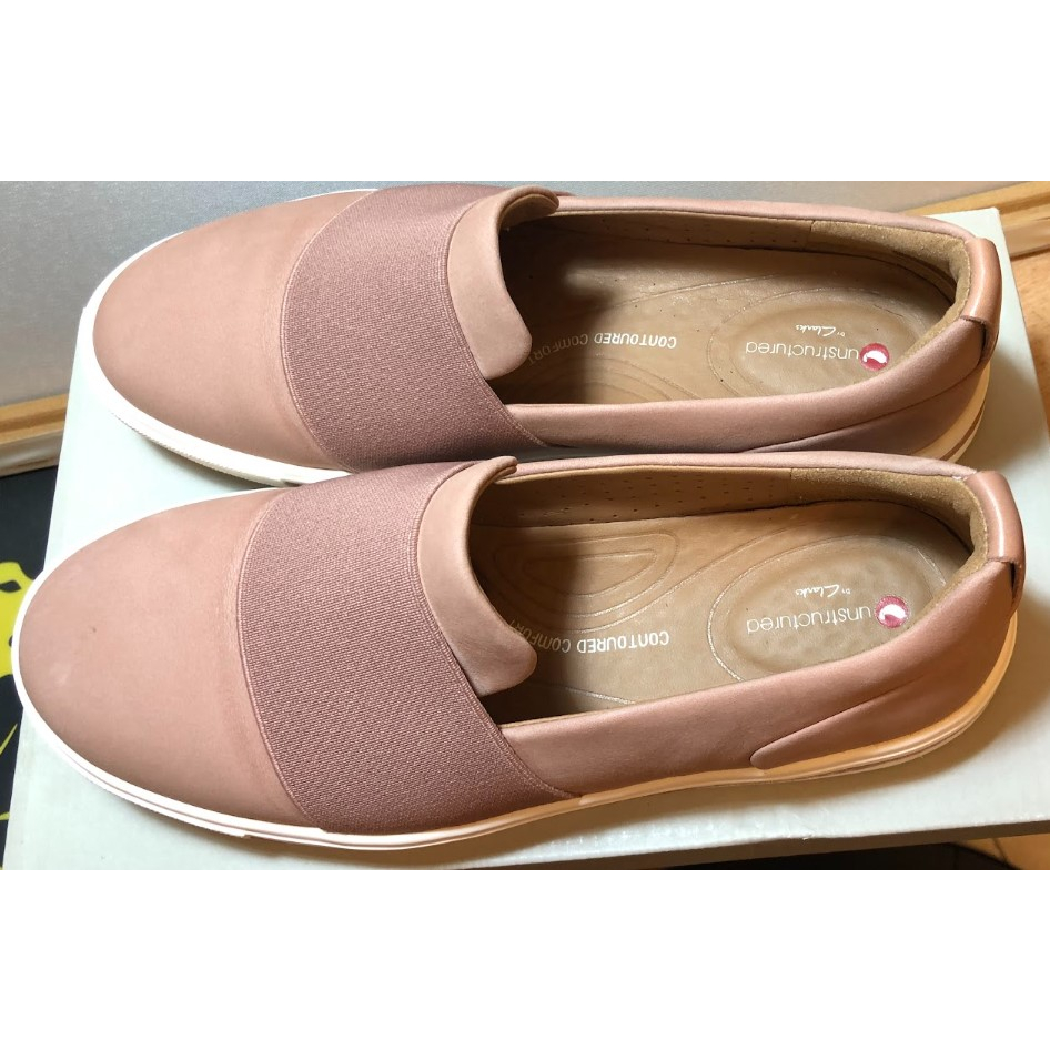 Clarks 女款皮面鬆緊帶休閒鞋