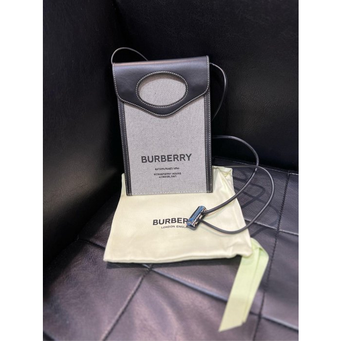 Burberry LOGO 手機包 側背包