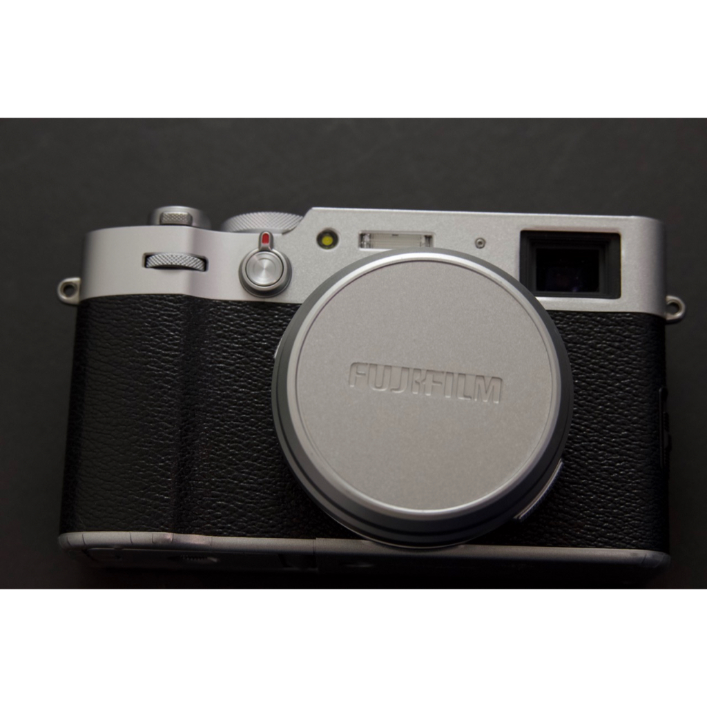 (已售出) Fujifilm 富士相機 X100v 銀 公司貨 盒單完整