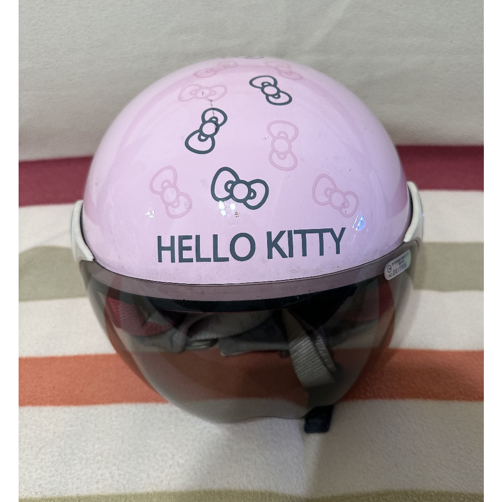 Sanrio授權 Hello Kitty安全帽 9成新