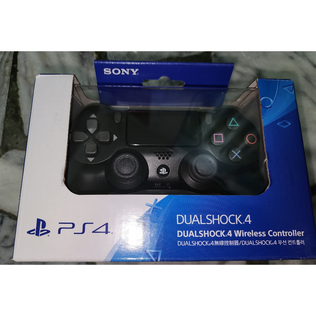 SONY PLAYSTATION 4  DUALSHOCK 4 無線控制器 極致黑 CUH-ZCT2G