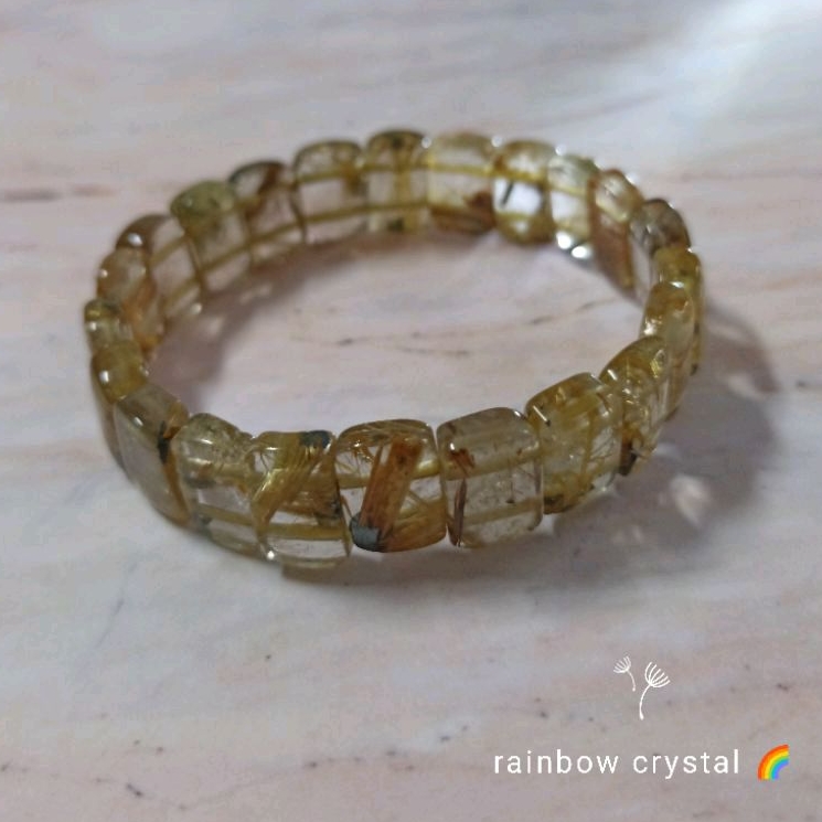 rainbow crystal 🌈天然鈦晶手排 清透料 帶母礦 髮晶 排款約12mm