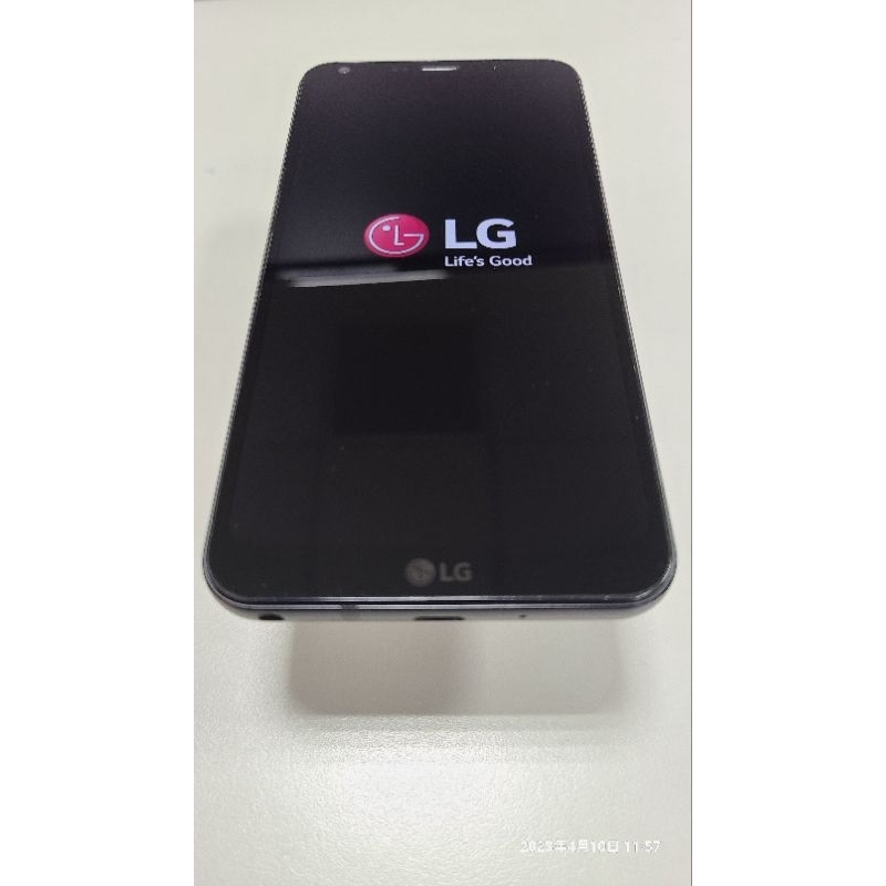 LG Q6 台版原廠手機 空機 備用機 親子機 原廠盒裝
