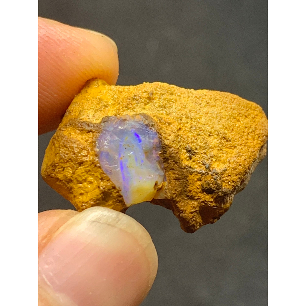 茱莉亞 澳洲蛋白石 礫背蛋白石原礦 編號Ｒ19 原石 boulder opal 歐泊 澳寶 閃山雲 歐珀