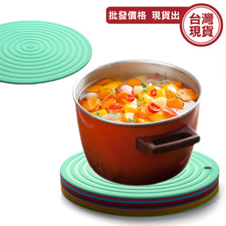 餐桌墊 隔熱墊 杯墊 隔熱墊 耐熱墊 加大款 矽膠隔熱墊 桌墊 餐墊 防熱墊 瀝水墊《城堡生活家居》