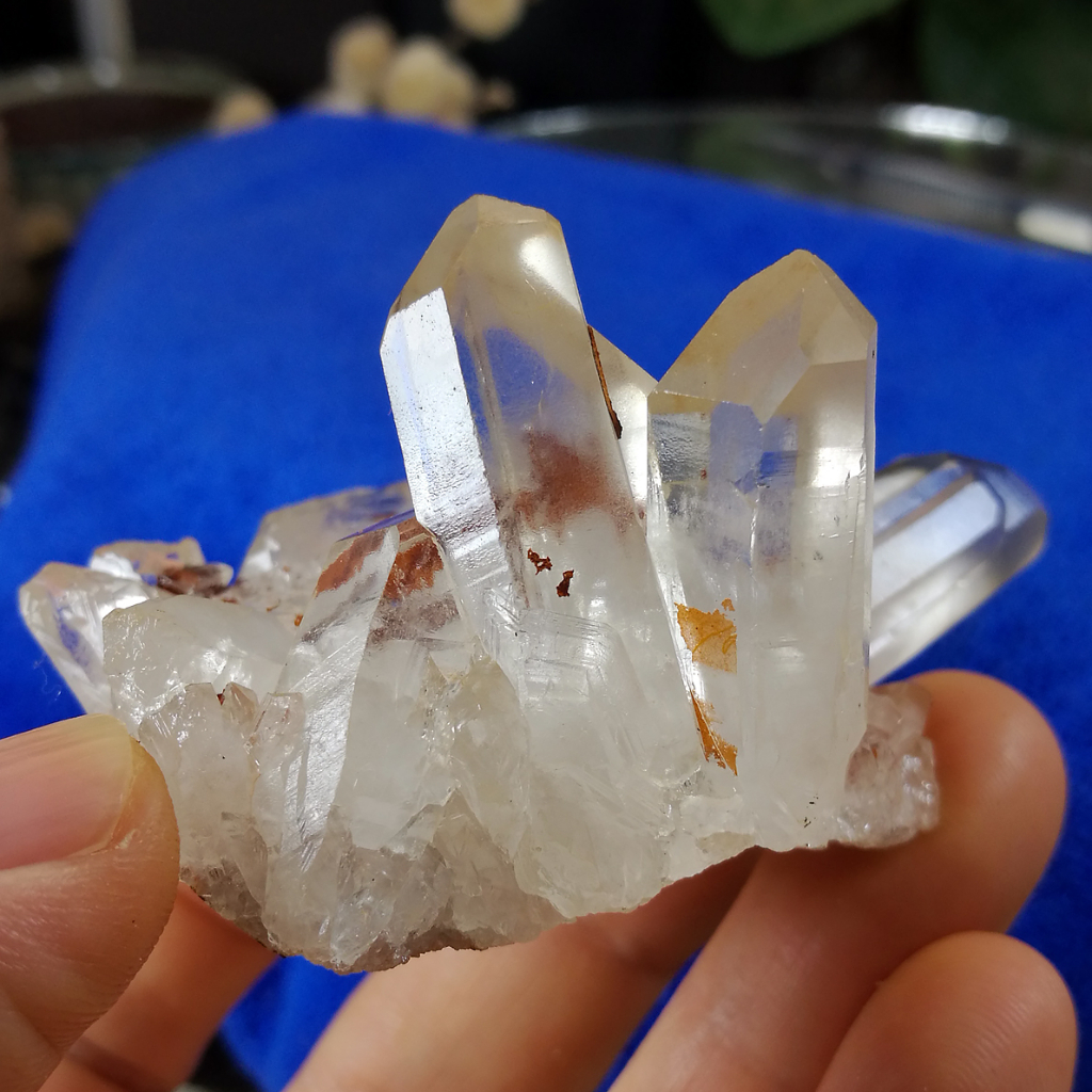 [友克鑫礦業]ac1253約重81.5g-通靈水晶 時光隧道 紅皮水晶 白水晶簇 水晶柱 原礦