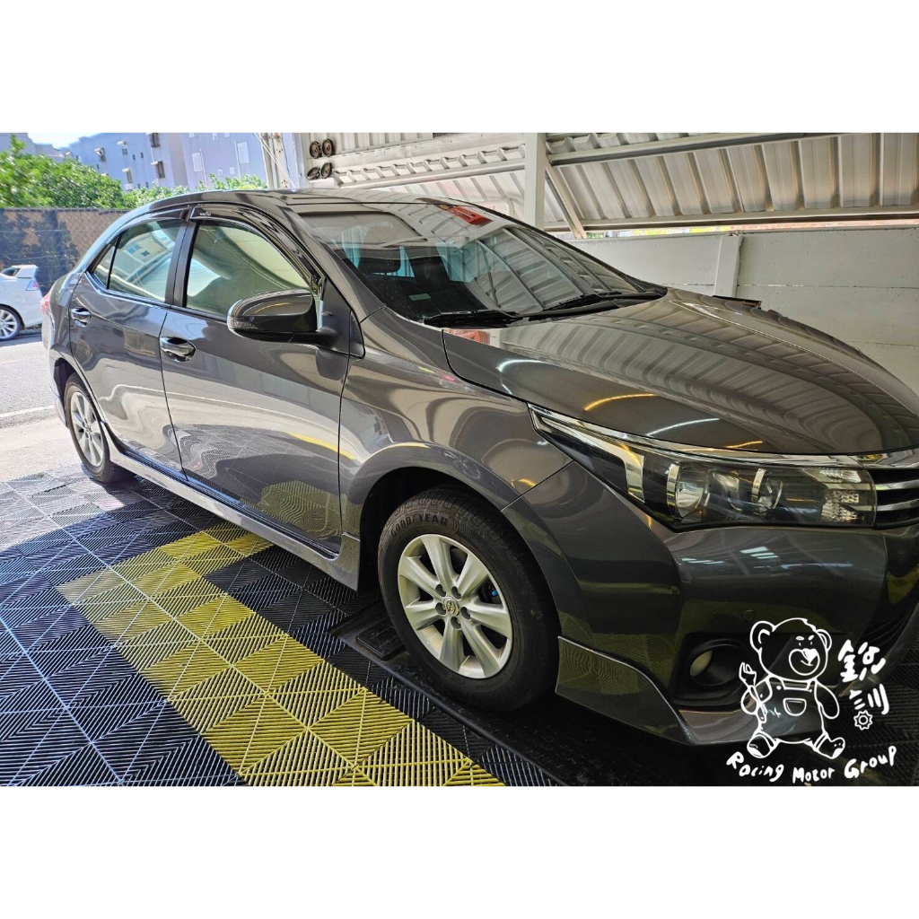 銳訓汽車配件-台南麻豆店 Toyota 11代 Altis 安裝 Z版空力套件 雙出 前下巴+ 後下巴+ 側裙(含烤漆)