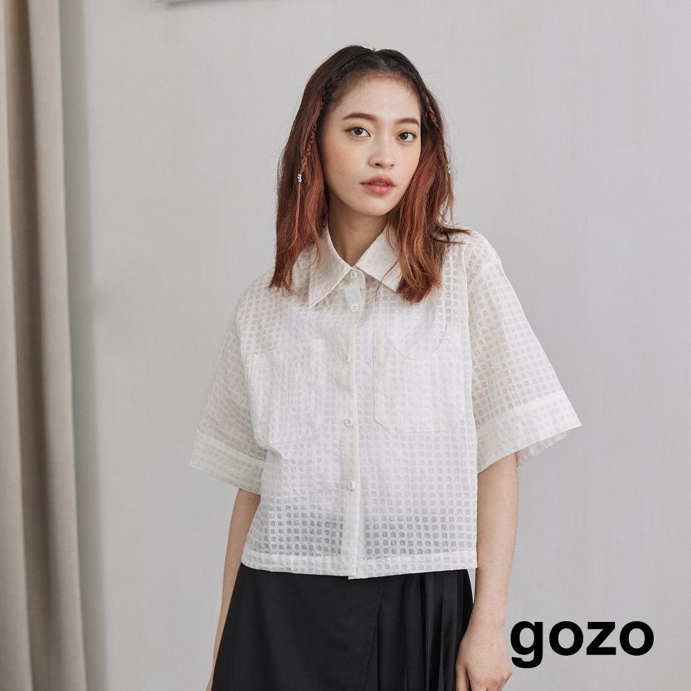 【gozo】特殊紋理純棉短版短袖襯衫(黑色/白色_F) | 純棉 顯瘦 百搭