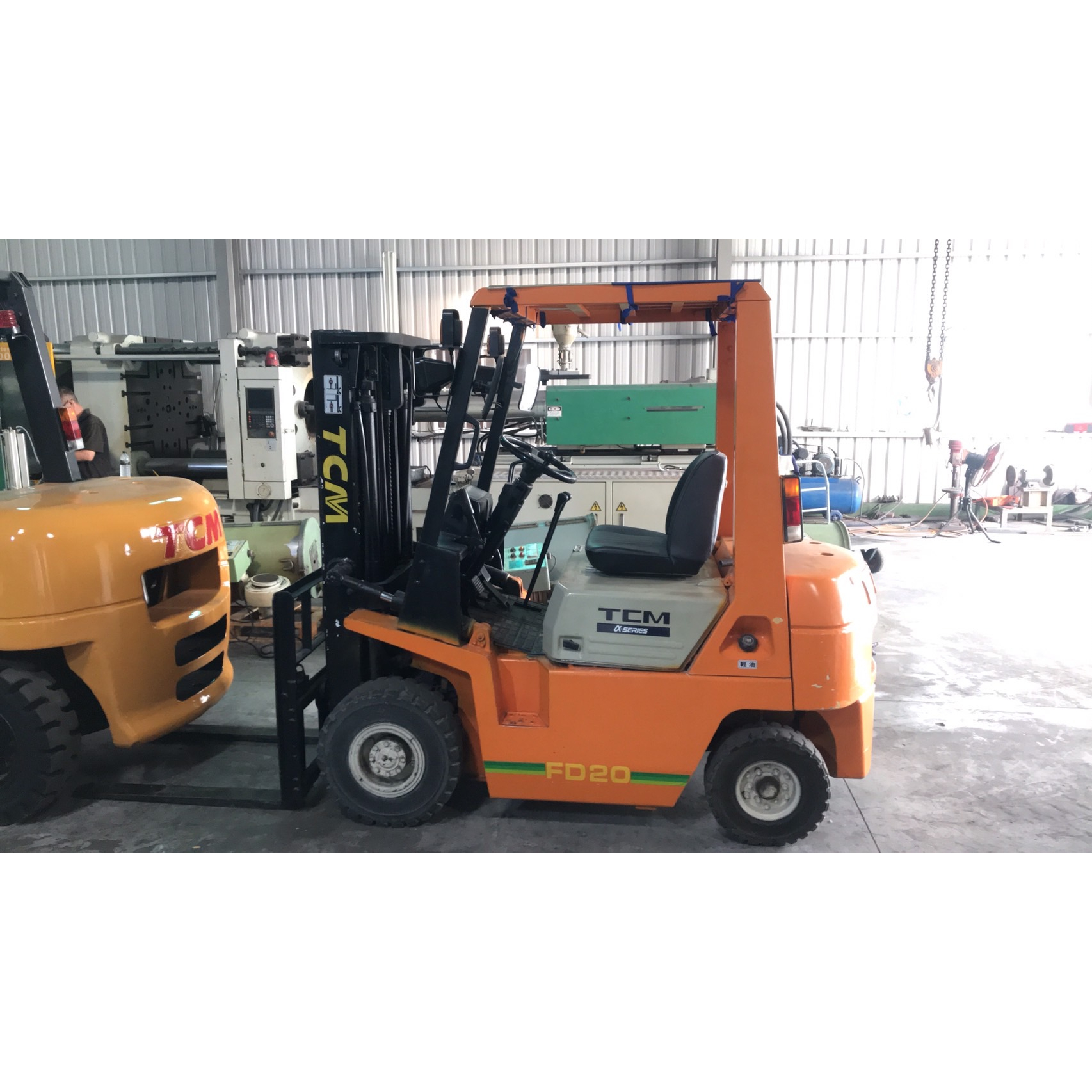 堆高機 中古2噸 TCM