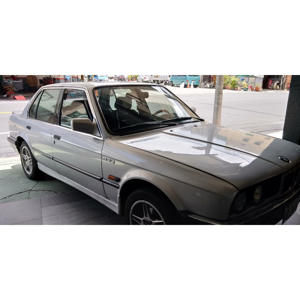 寶馬BMW E30 1983-1991年【崁入式晴雨窗-短截款】比德堡 內崁 嵌入 內嵌