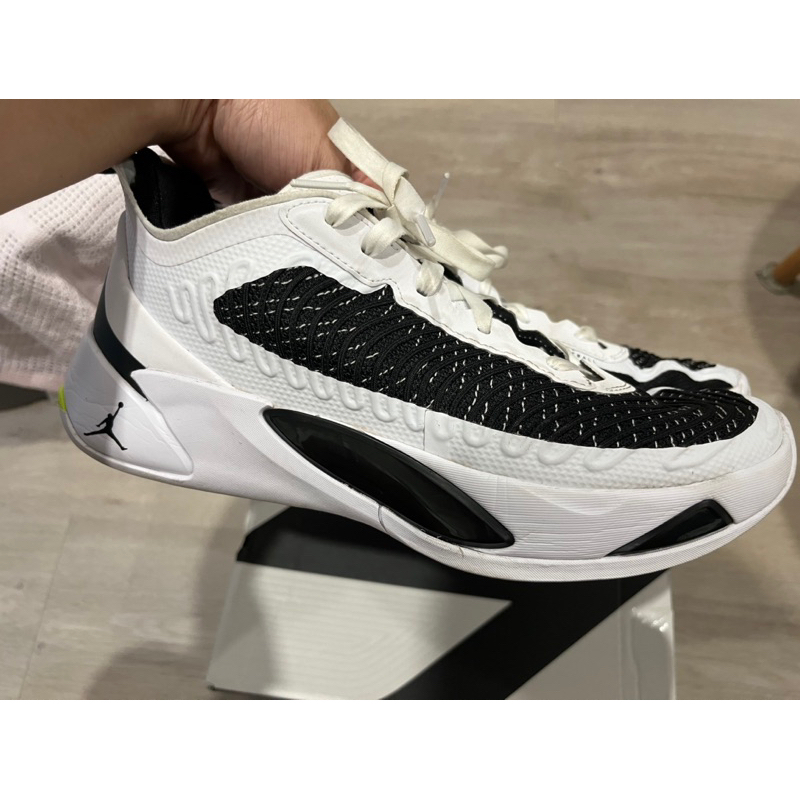 二手三Nike Jordan Luka 1 PF 殺人鯨配色 籃球鞋 US8 Doncic D77