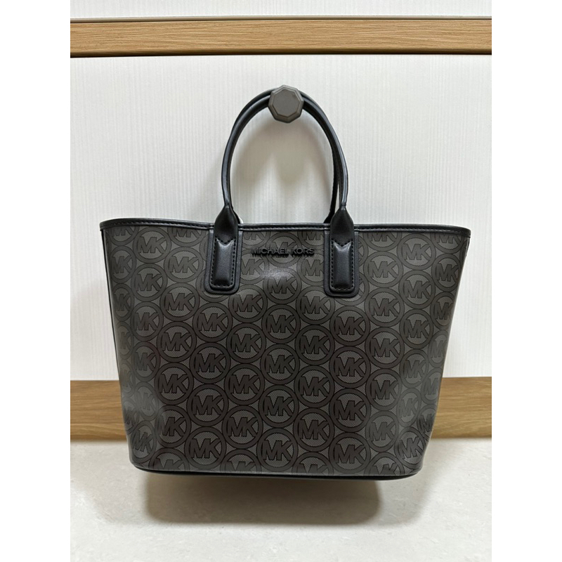 (WYW)小舖《全新誠可議》美國MICHEAL KORS MK雙面托特包 防水尼龍帆布滿版Logo Jodie Tote