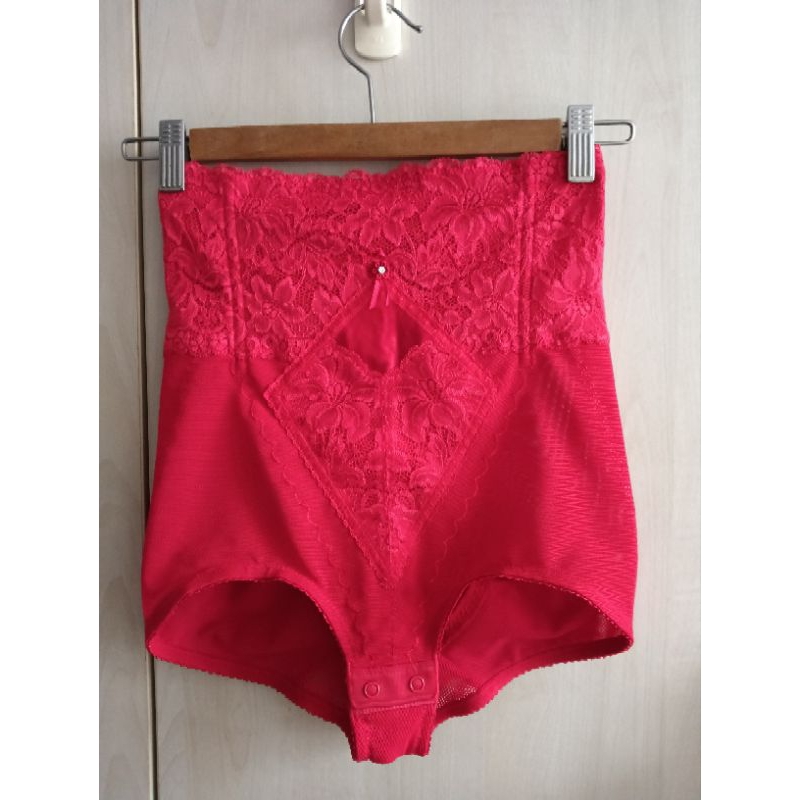 全新日本善美得Lily Bouquet 21紅色調整型束褲塑身褲高腰三角款（70）