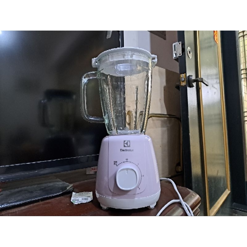 極新 二手 含運 electrolux 冰沙機 果汁機 攪拌機
