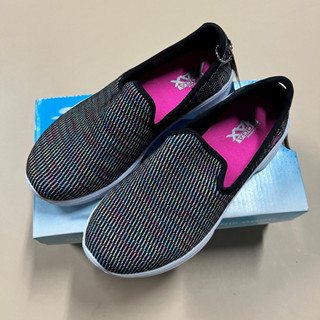 ［出清品］[ 展示品 ]《布布童鞋》SKECHERS GO WALK四代多彩黑兒童休閒運動鞋