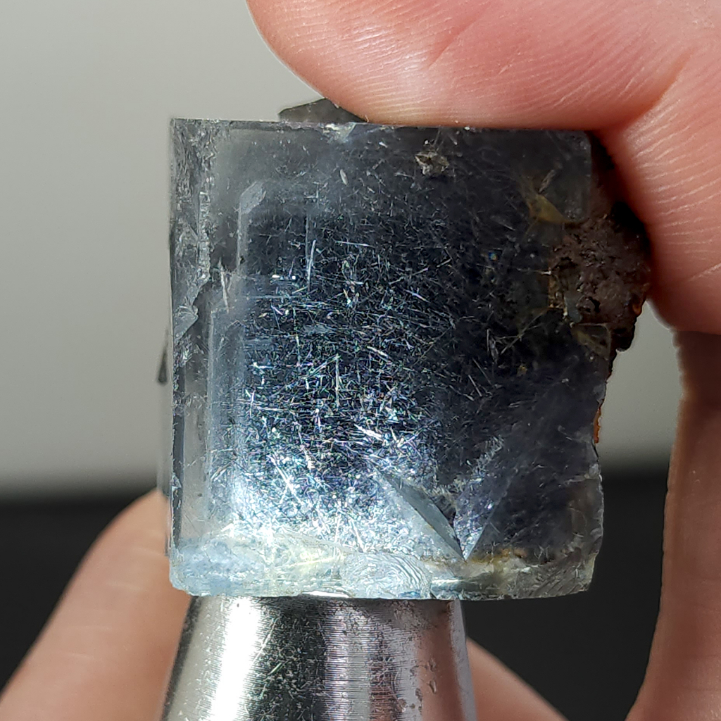 𝒜𝓁𝒾𝒸𝒾𝒶𝒢𝑒𝓂𝓈𝓉❀𝓃𝑒 e18 瑤崗仙螢石 黑螢石 紫螢石 共生脆硫銻鉛礦 精品礦標礦物收藏 艾莉希亞寶石水晶