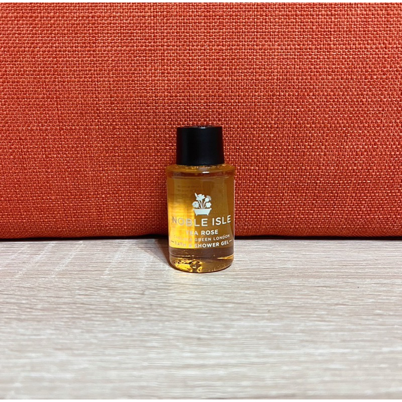 NOBLE ISLE 茶玫瑰泡泡保濕沐浴膠 30ml