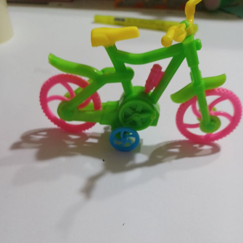 腳踏車（二手塑膠玩具）