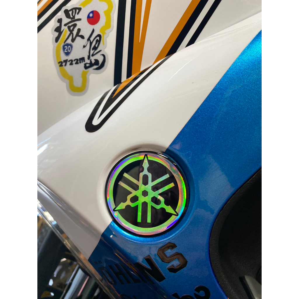 🔰RON 愛改精品🔰山葉YＡＭＡＨＡ 雷射圓型LOGO 車貼 盾牌貼 音叉貼紙 Force NMAX XMAX TMAX