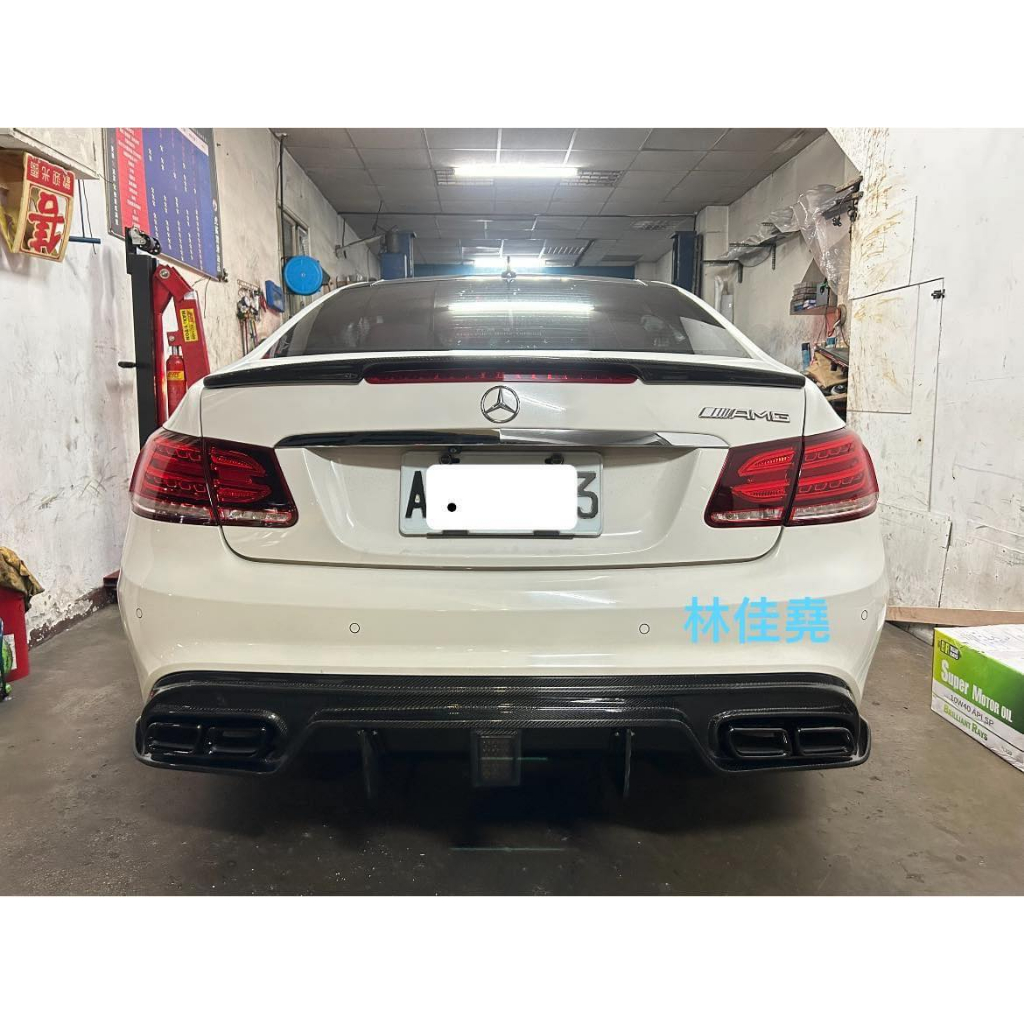 賓士 Benz W207 Y款碳纖維後下巴 E250後下巴 E300後下繞流 E200碳纖維後唇 W207後下巴