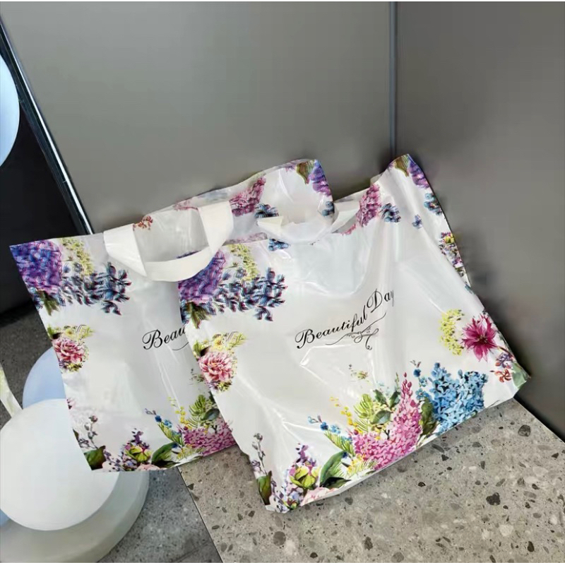 💕台灣現貨💕40*30*10 白色 花朵 紫羅蘭 禮品袋 手提塑膠袋 手提袋 購物袋 禮物袋 服飾袋 包裝袋 塑膠袋