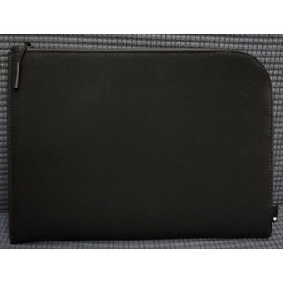 二手、免運【Incase】Facet Sleeve MacBook Pro Air 13吋 筆電保護內袋(黑)