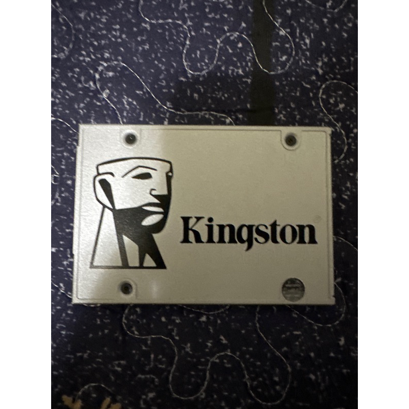 Kingston 金士頓SSD 480G，內有Win10作業系統