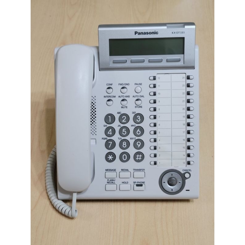 😀尚揚通信😀國際牌KX-DT333,話機正常大螢幕。另有其他型號話機與機板，可問。超過二支請用郵局，體積問題。