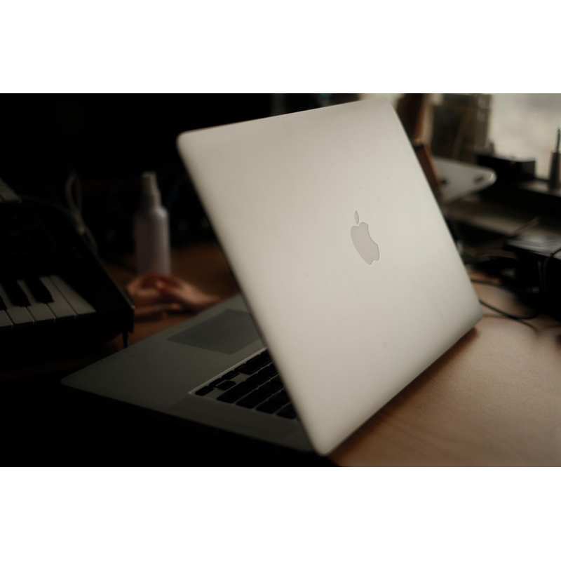 MacBook Pro 15 2012 Mid / i7 2.3GHz / 256GB SSD / 8G RAM