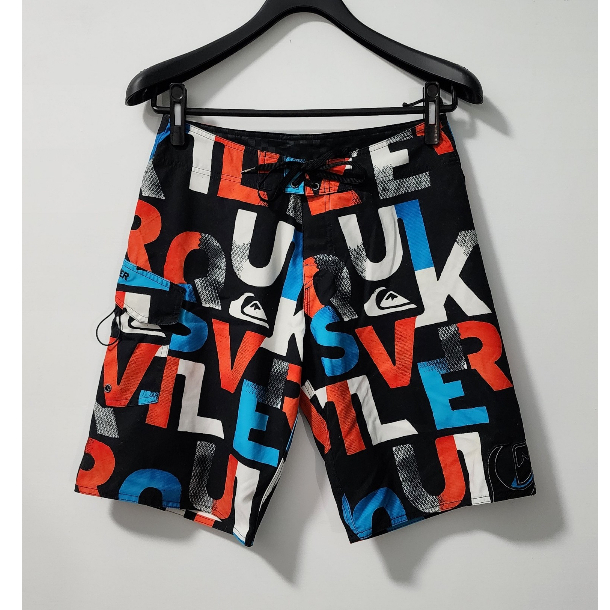澳洲 衝浪品牌 Quiksilver 渡假 溫泉 溯溪 玩水 泳池 救生員 衝浪 海灘 沙灘 彈性 修身 快乾 短褲
