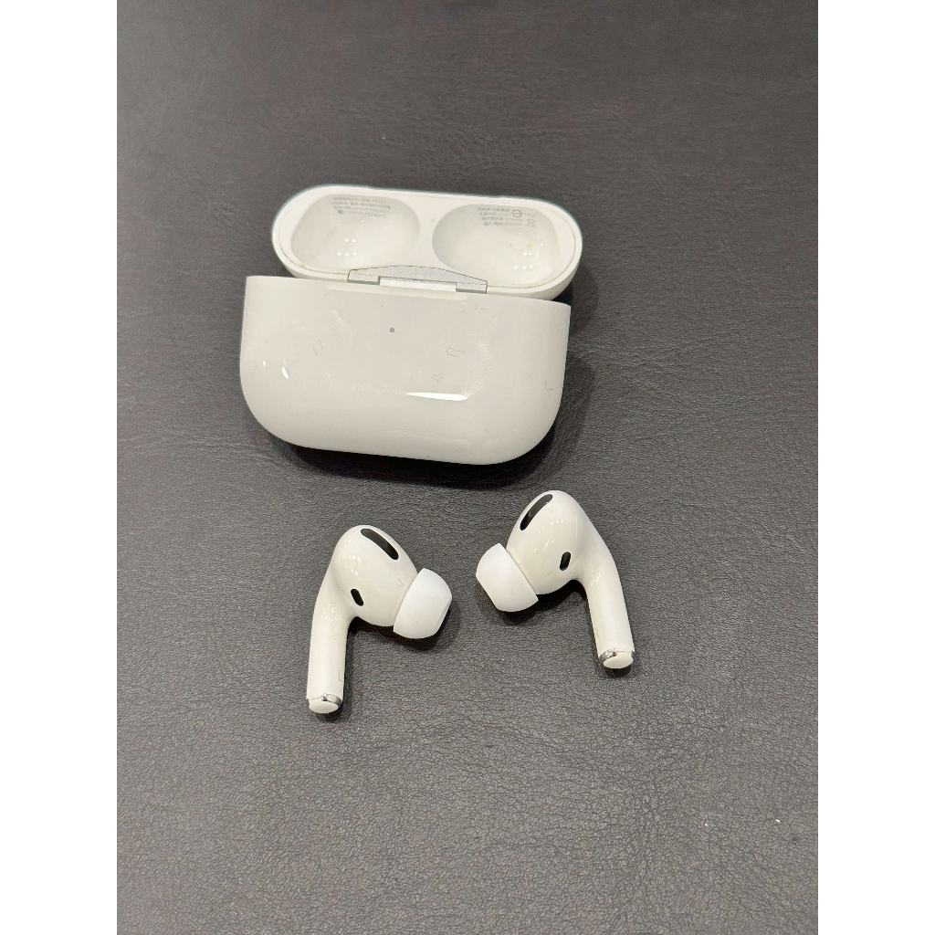 AirPods Pro 1 搭配無線充電盒