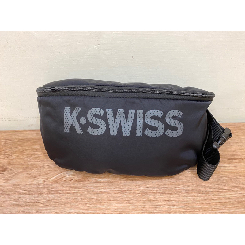【 K-SWISS 】中性胸包/腰包/斜背包-黑色（九成新）