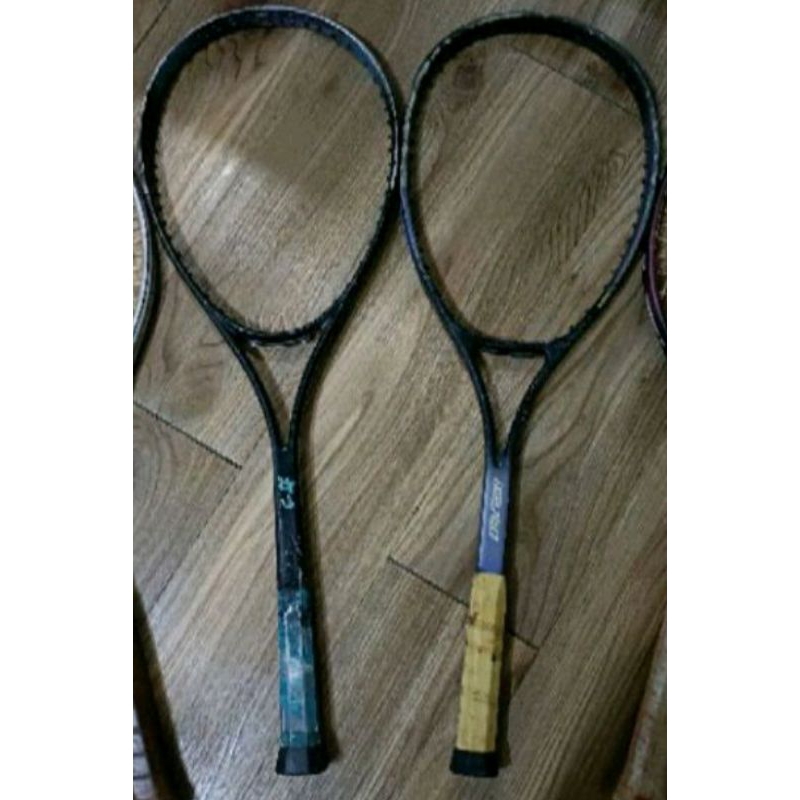 二手-軟式網球拍，如圖所示（這個線及握把布再自行更替喔）