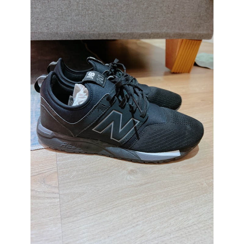 「二手/九成新」New balance 247 D楦 全黑個性運動鞋 US9=26cm