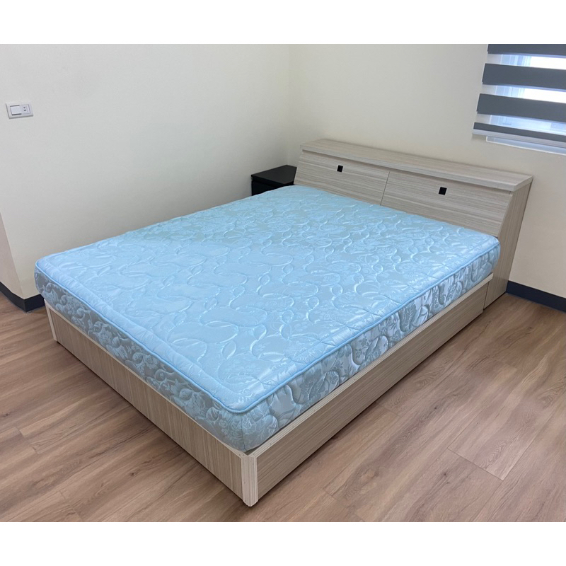 宏綺床業傢俱行：高級軟式彈簧床墊 。單人床、雙人床。服務以台南、高雄為主。