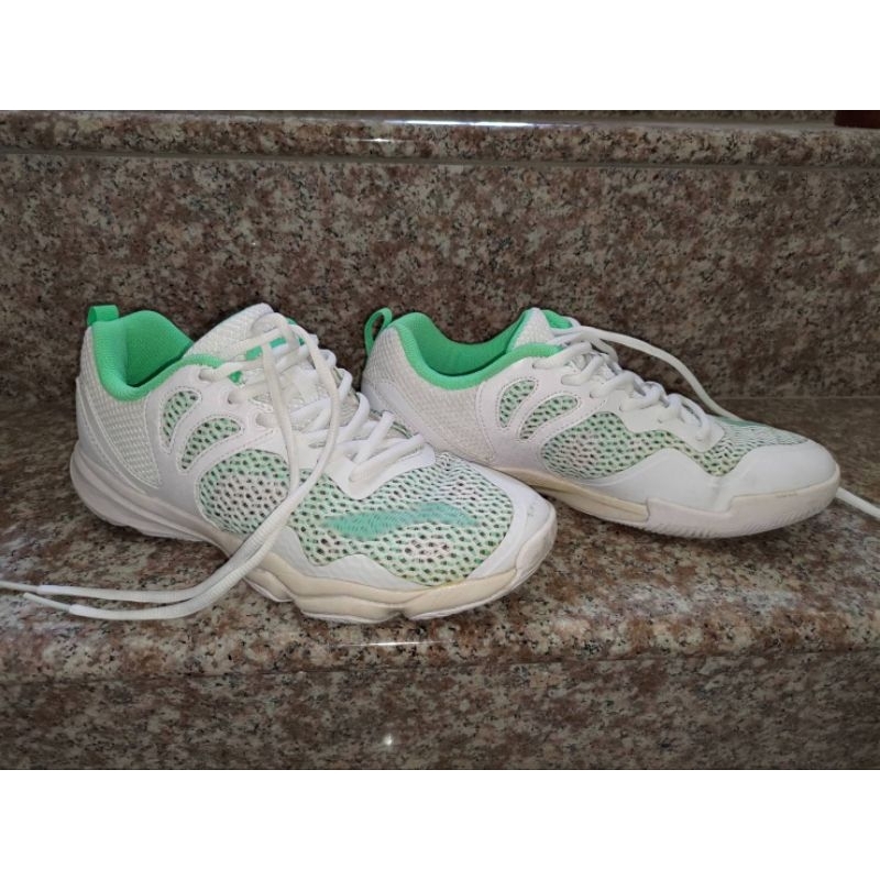 二手 李寧羽球鞋 li ning 白色綠邊 女生羽球鞋 24.5cm  39