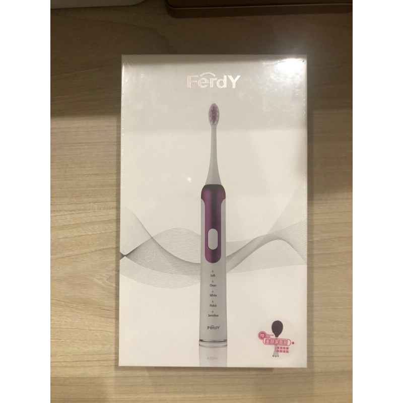 ferdy 電動牙刷-全新未拆模，內含2隻刷頭1隻潔面刷