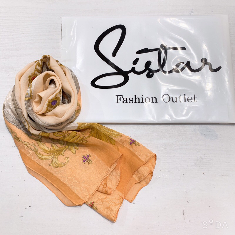 🔹Sistar🔹 全新 🇯🇵日本製 TRUSSARDI長絲巾 圍巾 100%蠶絲 金色鎖鏈 皮帶 高貴圖騰 ✈️日本直送