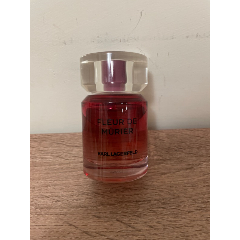 （二手）KARL LAGERFELD 卡爾 艷紅漿果花 女性淡香精 50ml （面交：北屯東山路85度C）