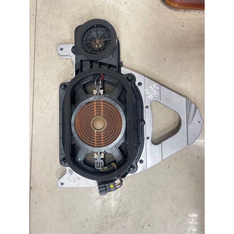 賓士C級W204原廠拆車LOGIC7後平台喇叭