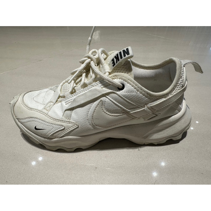 [售/二手］Nike TC7900 白