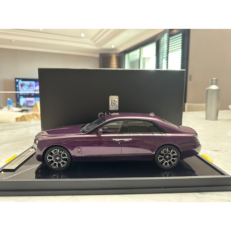 Rolls-Royce Ghost EWB Purple 紫色 1/18 Motorhelix 樹脂車模型