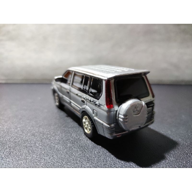 三菱 Mitsubishi Freeca 藍銀 Outlander 灰 1:43 模型車