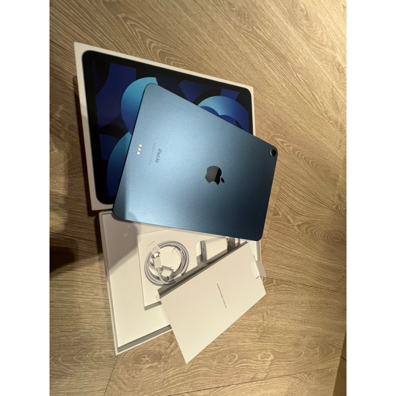 售Apple ipad air5 wifi 256G藍色（拆封新品）