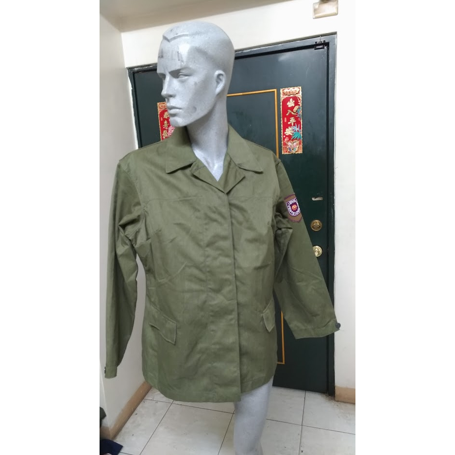 東德公發 內務軍橄欖綠女兵外套