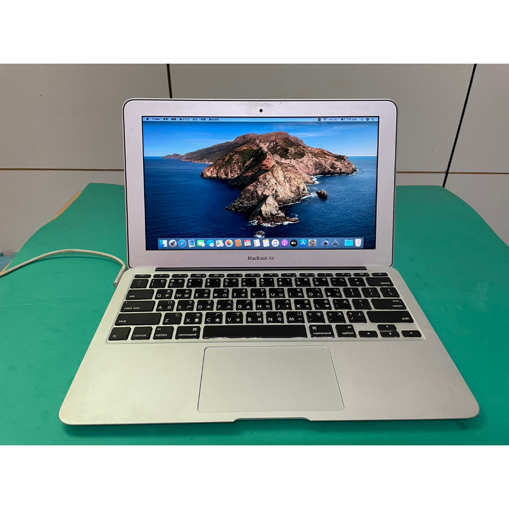 Apple Macbook Air 11吋二手良品筆電 i5 1.6G/2G/128G/Catalina/2010