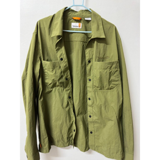 Timberland 男款橄欖綠抗紫外線襯衫（M）