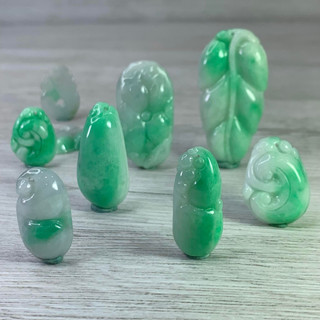 【福藝古玩批發】天然緬甸玉A貨 手工雕刻 白底青 帶蘋果綠 如意 葫蘆 福瓜 福豆 葉子 荷葉 吊墜 ~ 032804