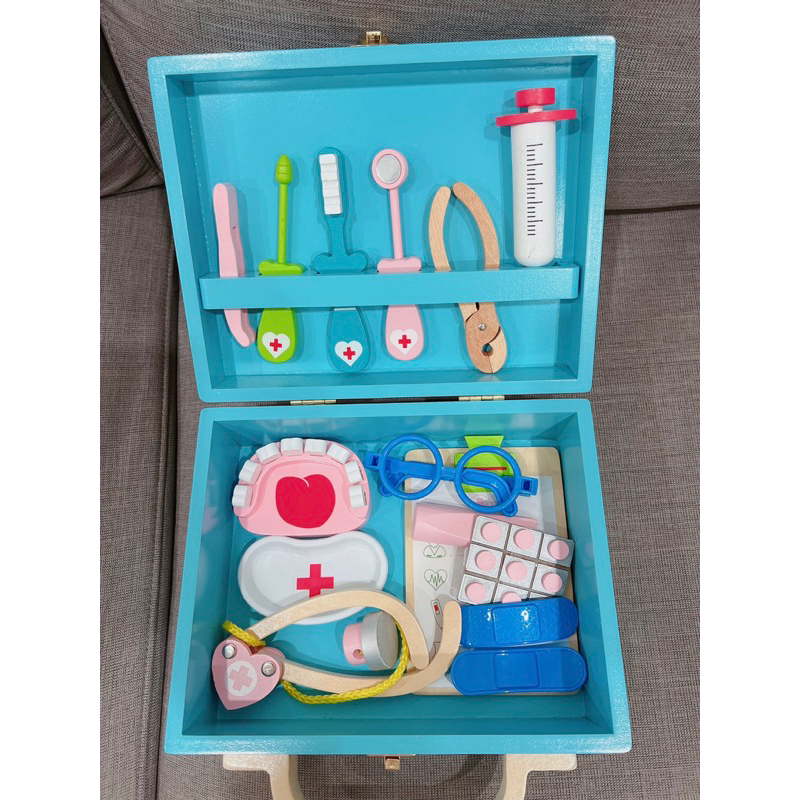 二手 木製小牙醫工具箱 木製手提醫護箱，孩童家家酒學習組